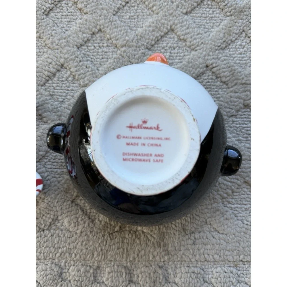 Hallmark Penguin Treat Bowl With Candy Cane Spoon Christmas Decor